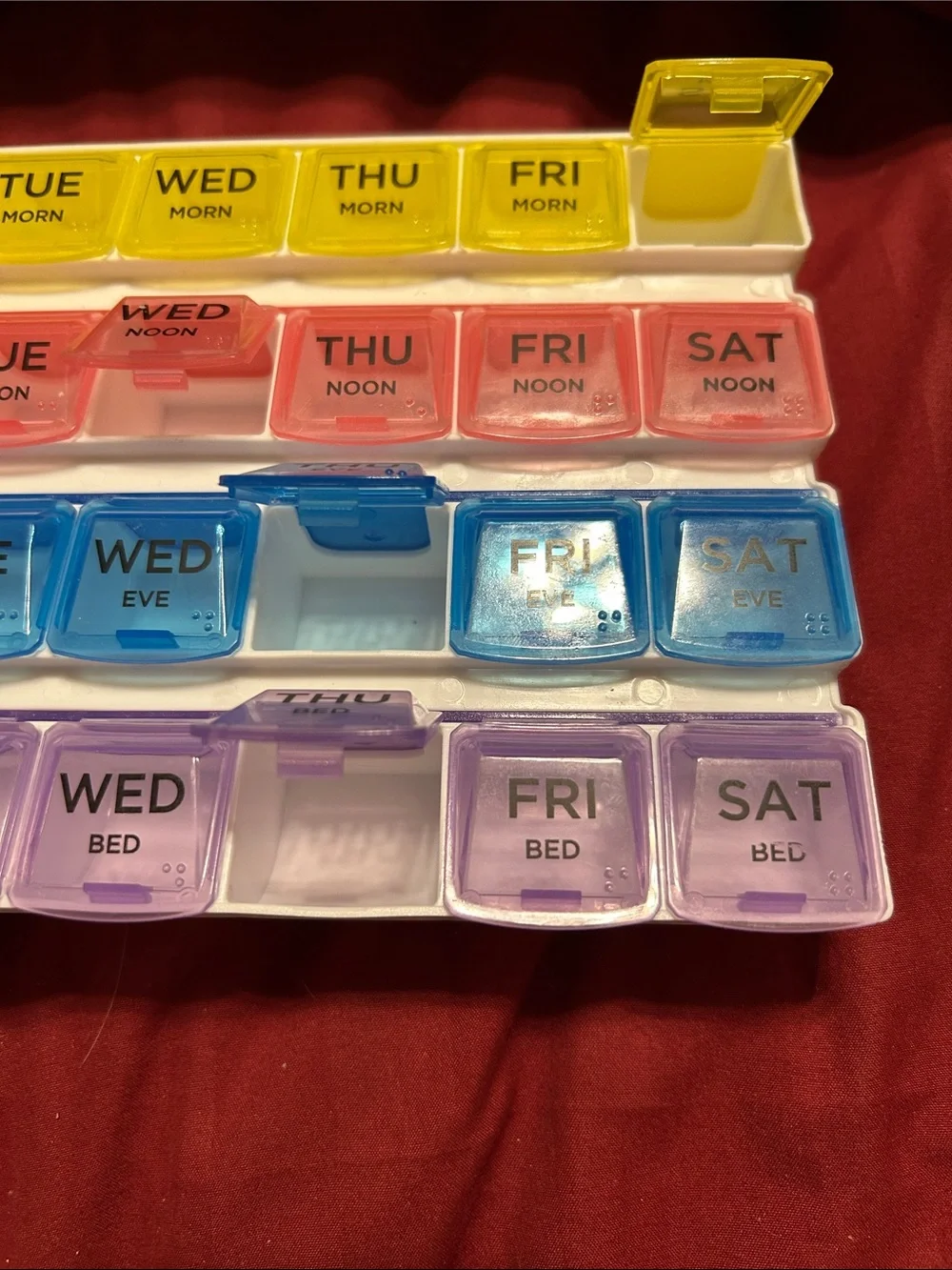 Weekly Pill Organizer Multi-Color Daily Compartments. Clear case included